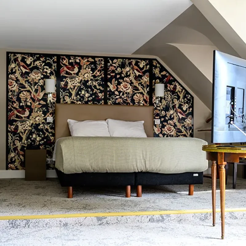 Suite exécutive lumineuse avec télé hôtel Paris Madeleine