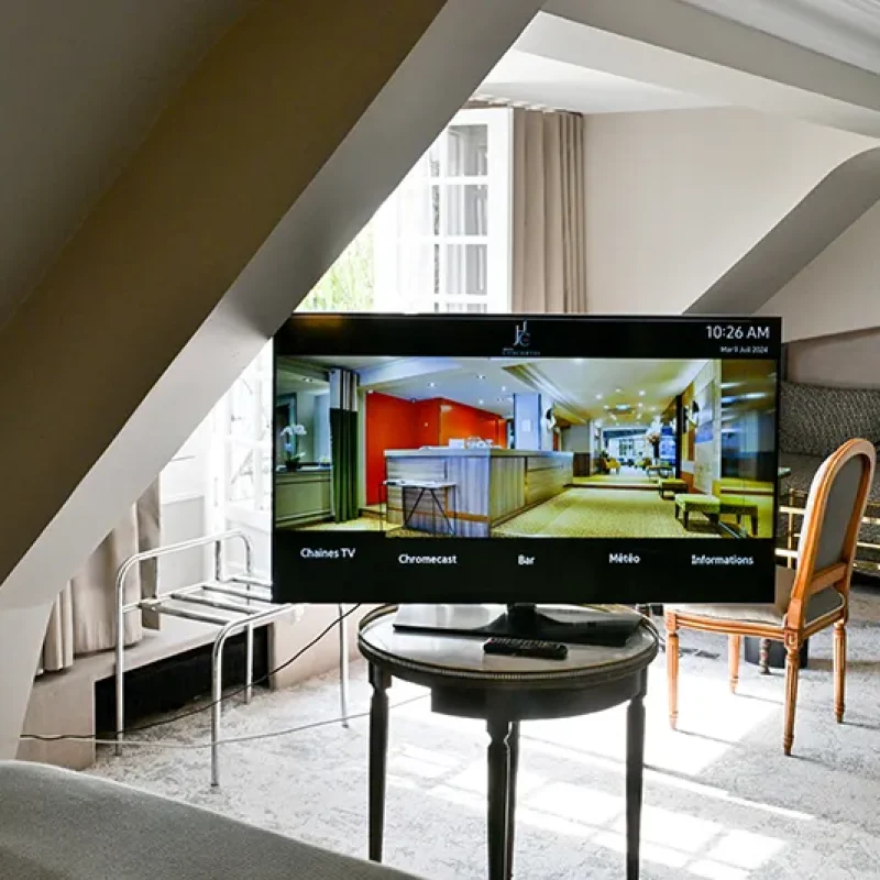 Suite exécutive lumineuse avec terrasse et télé Paris