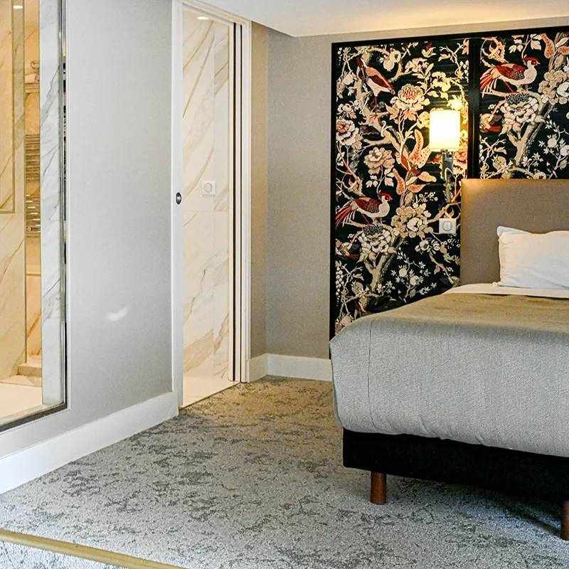 Suite exécutive lumineuse avec terrasse Paris