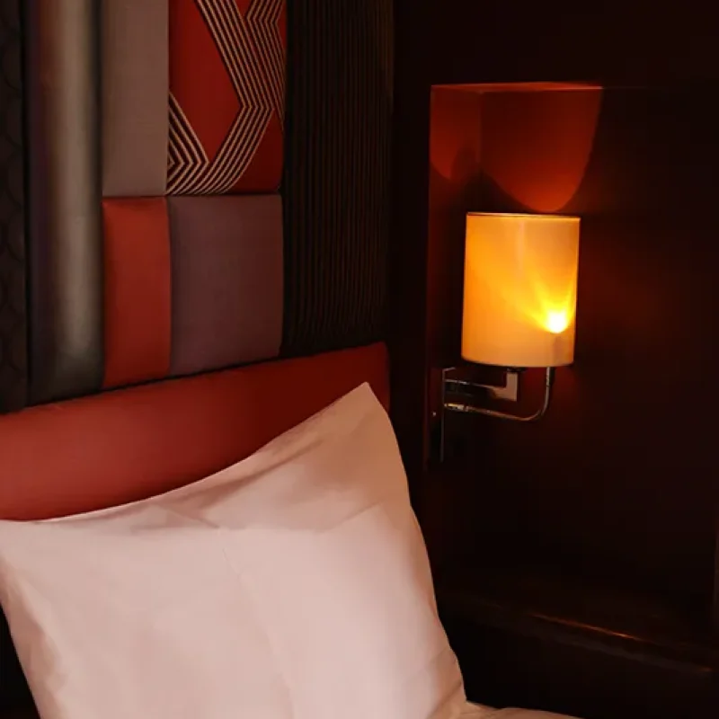 Chambre supérieure spacieuse hôtel boutique Paris 8e