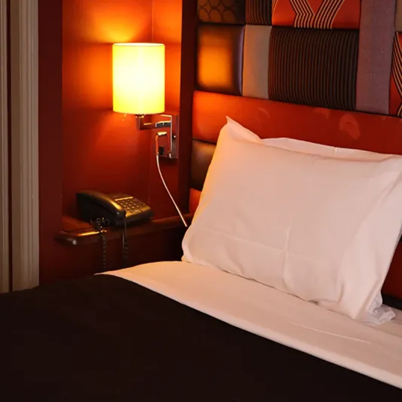 Chambre supérieure élégante et lumineuse hôtel Paris proche Champs-Élysées